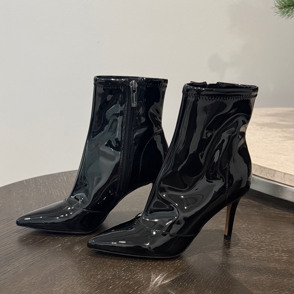 Jessica Simpson Shiny Black Heeled Boots size 5.5
